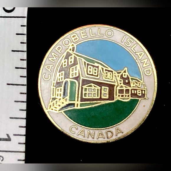 Vintage Campobello Island Souvenir Lapel Pin - Picture 2 of 4